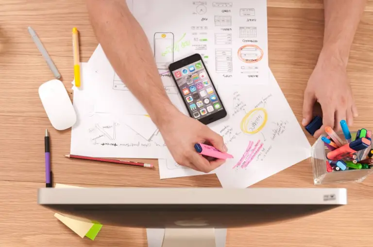 Design planning process with paper and markers